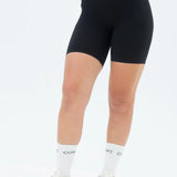 DIVINE Scrunch Shorts - Deep Black